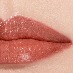 Chanel Rouge Coco Baume in 752 Honey Bliss Hydrating tinted lip balm